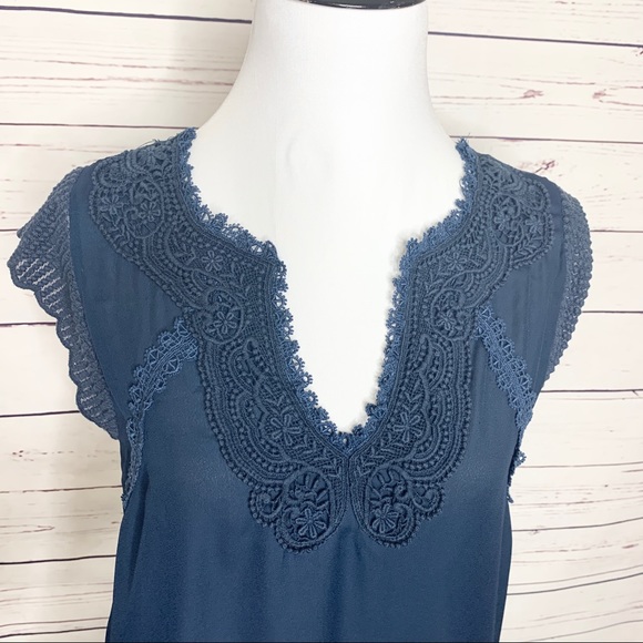 Gianni Bini Navy Blue Embroidered Lace Chiffon Casual Boho Blouse Top Size XS - Picture 10 of 10